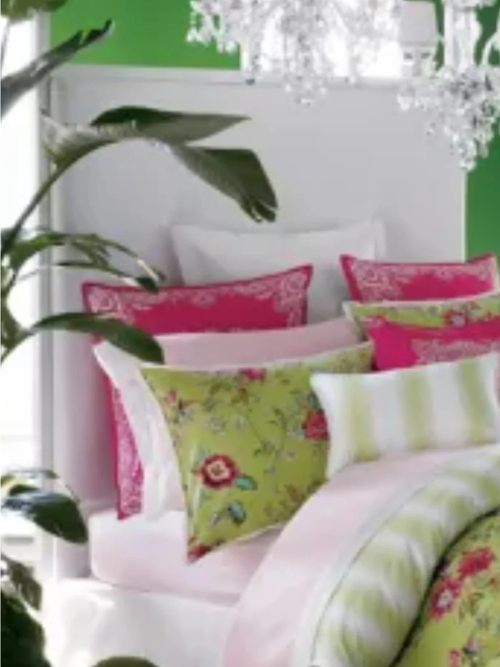 Tommy Hilfiger Floral Print Pillowcase  Set.  New.